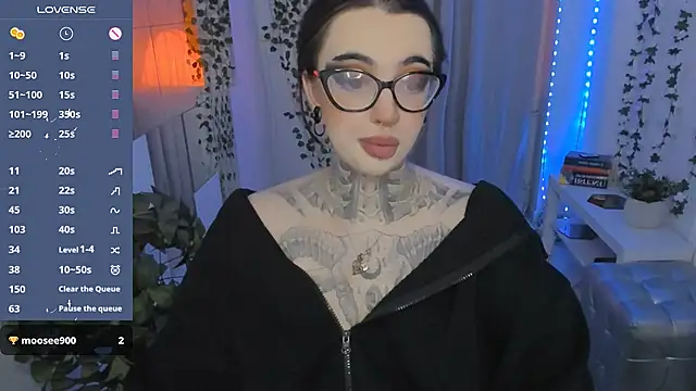 Snapshot of Dixi_Pixi_ chatting on May 2026 05:13:01 AM Dixi Pixi online show from May 2026 05:13:01 AM