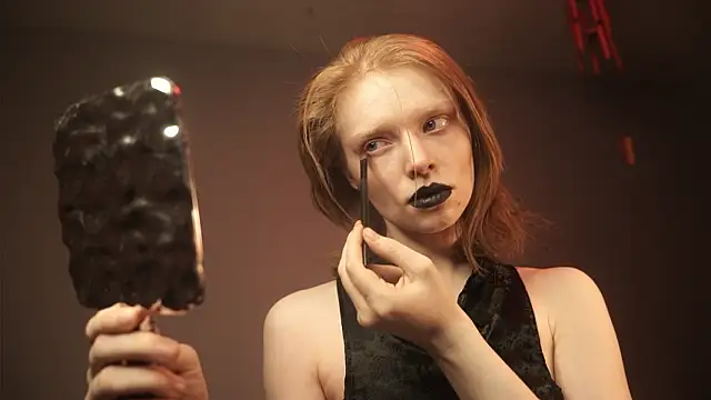 ginger hugs online show from February 2026 10:09:01 PM