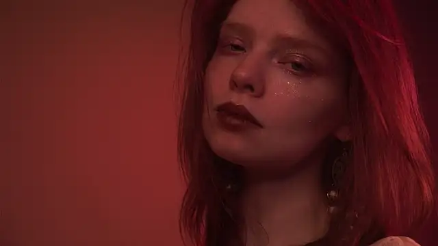 ginger hugs online show from May 2026 10:09:01 PM
