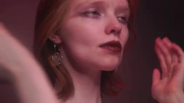 ginger hugs online show from September 2025 10:16:01 PM