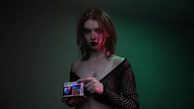 ginger hugs online show from April 2026 10:11:01 PM