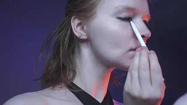 ginger hugs online show from November 2025 10:04:02 PM