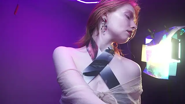 ginger hugs online show from November 2025 10:10:02 PM