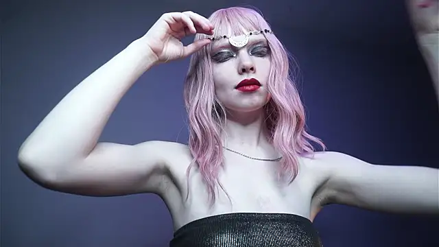 ginger hugs online show from February 2026 10:07:01 PM