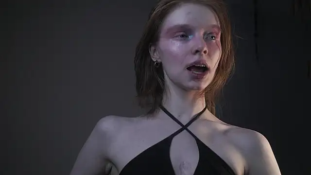 ginger hugs online show from February 2026 10:05:01 PM