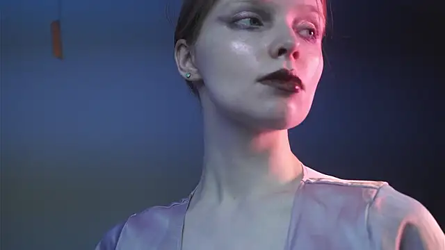 ginger hugs online show from November 2025 10:10:01 PM