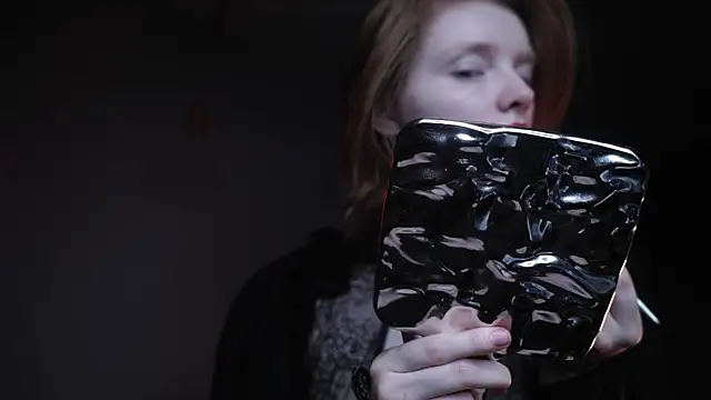 ginger hugs online show from November 2025 10:04:01 PM