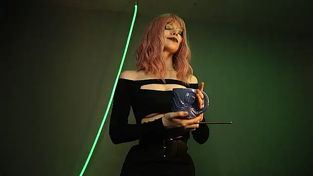 ginger hugs online show from March 2026 10:15:02 PM