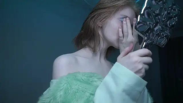 ginger hugs online show from October 2025 10:09:01 PM