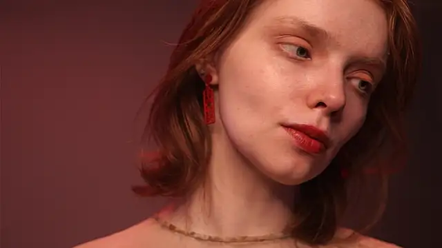 ginger hugs online show from November 2025 10:14:01 PM