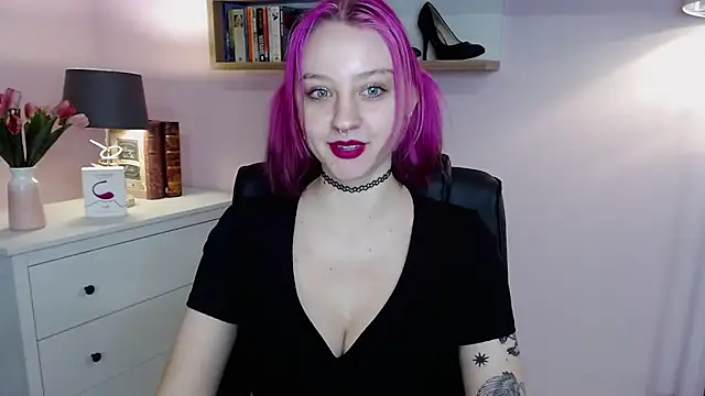 Snapshot of MadelineLust chatting on January 2025 03:45:01 PM MadelineLust online show from January 2025 03:45:01 PM