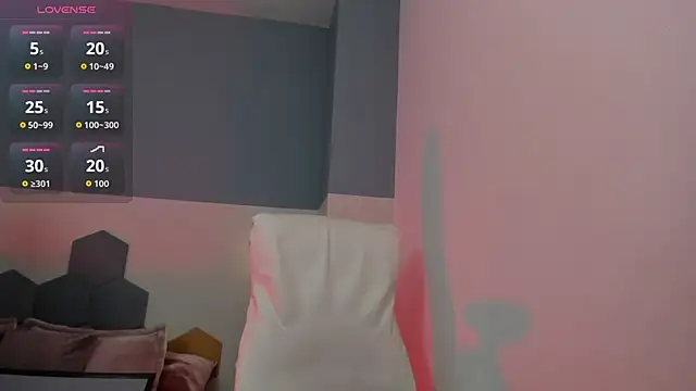 Snapshot of Chloe_fischer_ chatting on October 2025 02:38:01 PM Chloe fischer online show from October 2025 02:38:01 PM