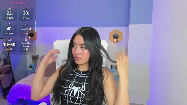 Chloe fischer  online show from October 2025 03:46:02 PM