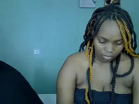 Snapshot of freaky_j_ chatting on March 2025 01:49:01 AM freaky j  online show from March 2025 01:49:01 AM