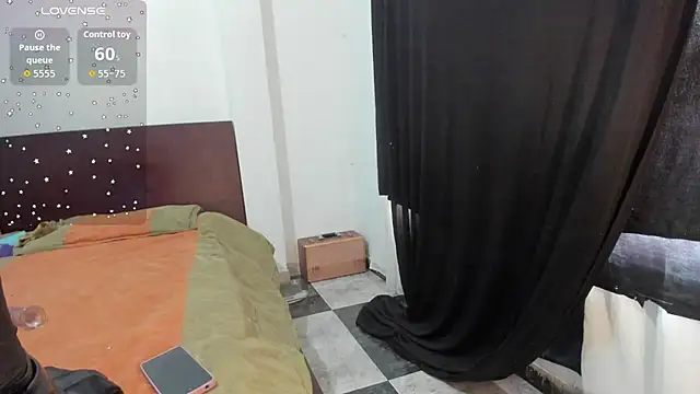 latinaStepmom online show from December 2025 09:48:02 PM