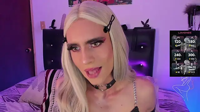 AngelsJones21 online show from October 2025 04:31:02 PM