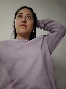 LisbethMoore  online show from April 2026 11:40:02 PM