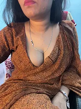 Snapshot of Spicy_sari_girl chatting on July 2026 04:46:01 AM Spicy sari girl online show from July 2026 04:46:01 AM