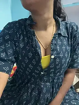 Snapshot of Spicy_sari_girl chatting on January 2025 10:52:02 AM Spicy sari girl online show from January 2025 10:52:02 AM