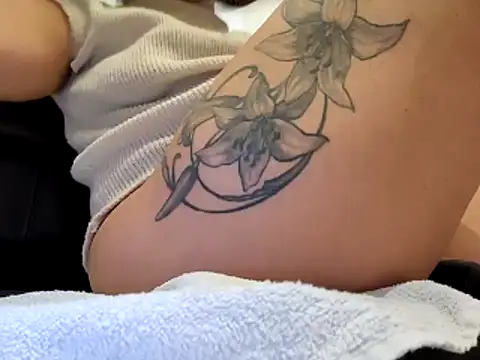 sweethotmilf888 online show from November 2025 08:50:01 AM