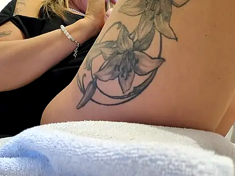 sweethotmilf888 online show from November 2025 09:25:01 AM