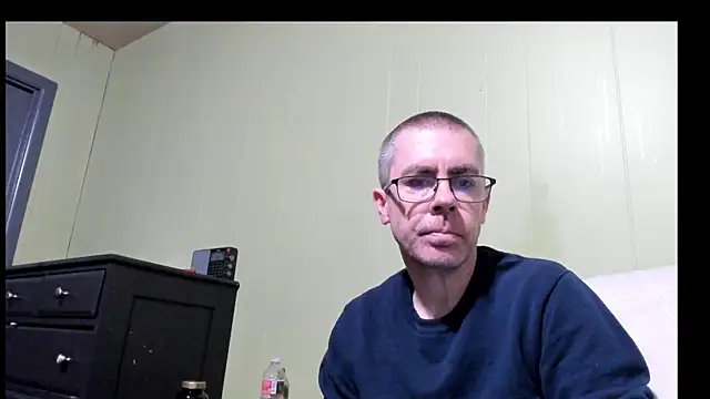 ImportantEquator0 online show from December 2025 03:38:02 PM