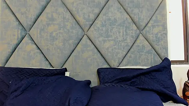 FreyaMoller online show from January 2026 01:17:02 PM