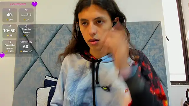 FreyaMoller online show from January 2026 01:39:01 PM