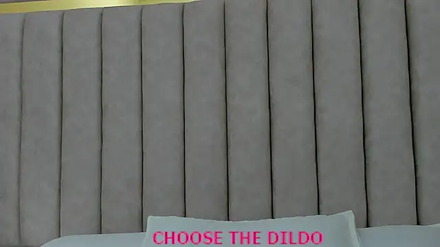 Snapshot of FreyaMoller chatting on November 2025 07:41:02 PM FreyaMoller online show from November 2025 07:41:02 PM