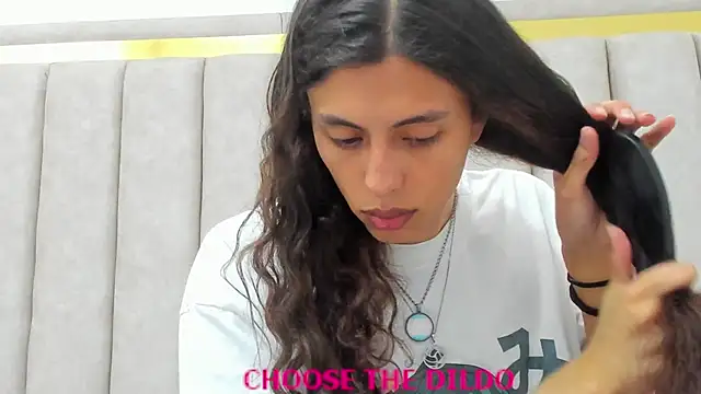 FreyaMoller online show from September 2025 06:51:01 PM