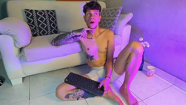 french sexx online show from December 2025 05:22:02 AM