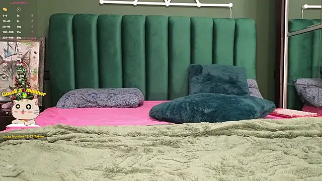 kimmie meow online show from December 2025 09:06:02 PM