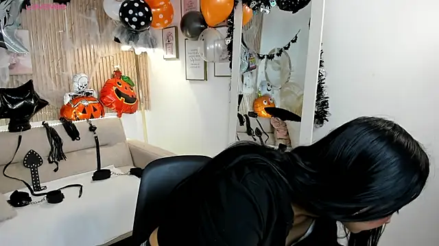 RACHEL EV online show from October 2025 04:46:01 AM