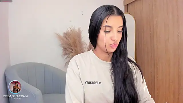 Kimm khalifa online show from October 2025 08:52:01 PM