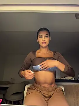 Kimm khalifa online show from March 2026 11:18:01 PM