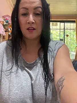 Milk chloe online show from April 2026 06:53:02 PM