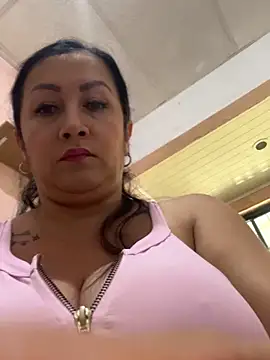 Milk chloe online show from April 2026 03:08:01 PM