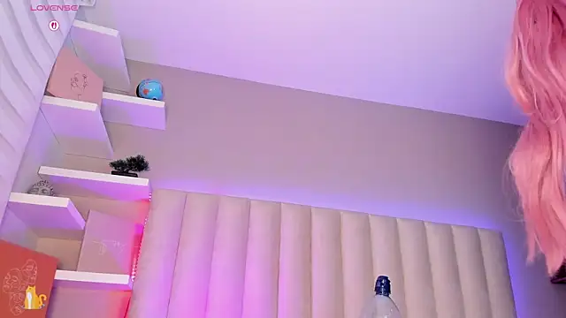 Sally  Walker online show from November 2025 03:06:01 AM