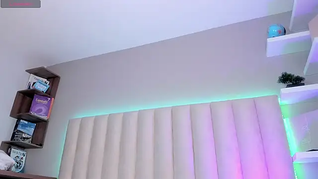 Sally  Walker online show from November 2025 03:10:02 AM