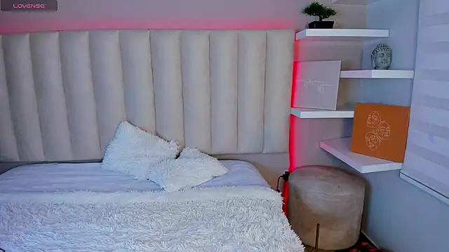 Sally  Walker online show from November 2025 03:10:02 AM