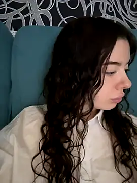 Kimi Ass online show from October 2025 10:35:02 AM