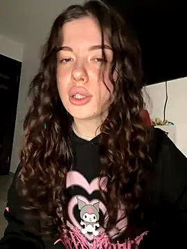 Kimi Ass online show from November 2025 01:22:02 PM