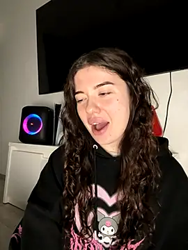 Kimi Ass online show from November 2025 02:42:01 PM