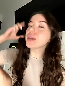 Kimi Ass online show from November 2025 01:04:01 PM