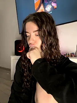 Kimi Ass online show from October 2025 03:21:02 PM