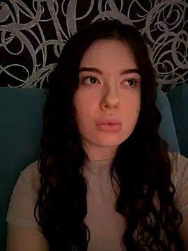 Kimi Ass online show from October 2025 01:21:01 PM