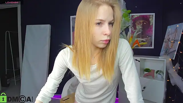 Snapshot of Elis_Fox chatting on November 2025 11:03:01 AM Elis Fox online show from November 2025 11:03:01 AM