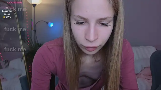Elis Fox online show from May 2026 10:42:02 AM