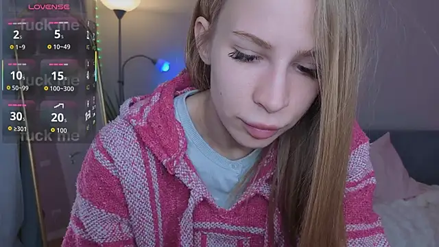 Elis Fox online show from May 2026 10:07:02 AM