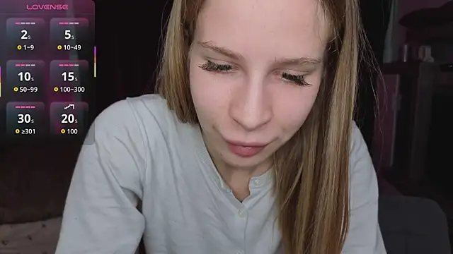 Elis Fox online show from April 2026 11:04:01 AM